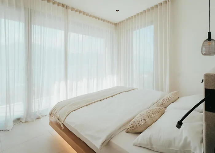 Villa Luxe Vista Lakeside