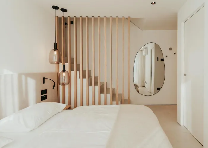 Luxe Vista Lakeside Villa Brenzone sul Garda