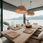 Luxe Vista Lakeside Villa Brenzone sul Garda