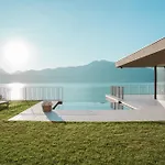 Villa Luxe Vista Lakeside *