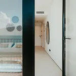 Luxe Vista Lakeside