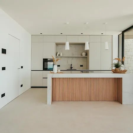 فيلة Luxe Vista Lakeside *